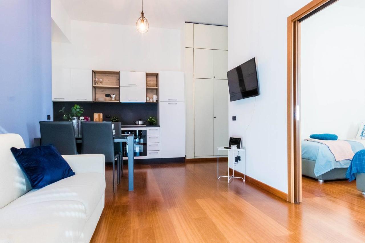 Hintown Duomo Via Baracchini Appartement Milaan Buitenkant foto